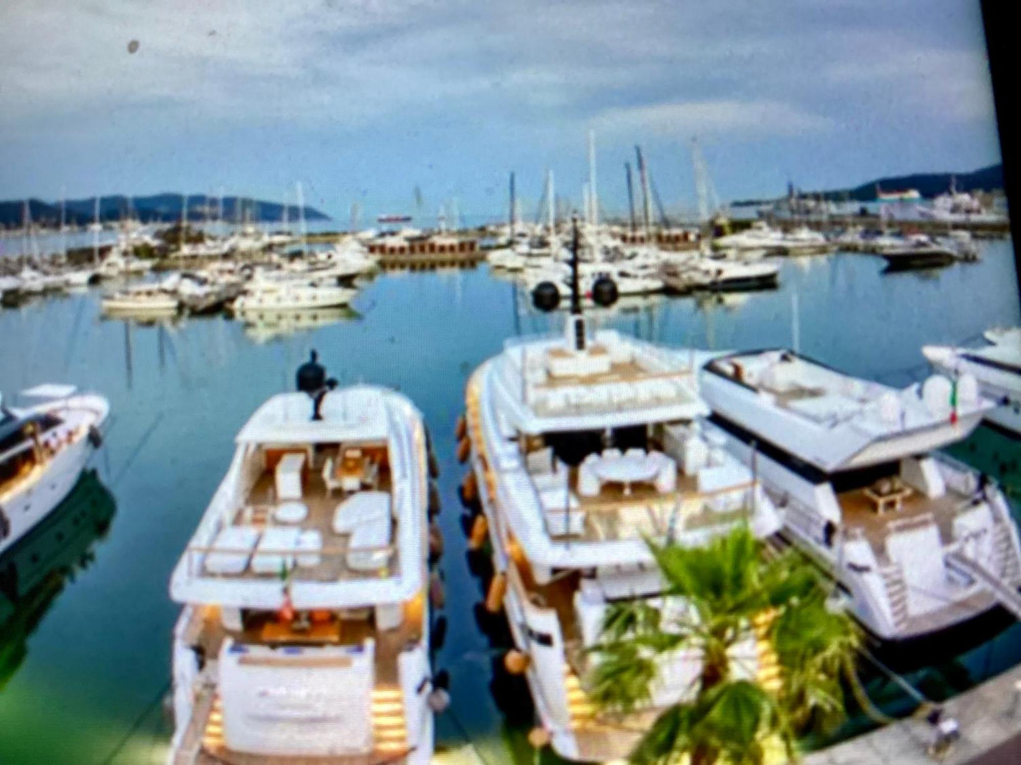Appartamento Cinque Terre House Of The Port With Parking La Spezia Esterno foto